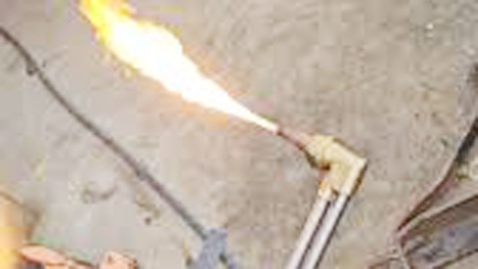How-to-Start-an-Acetylene-Torch.jpg