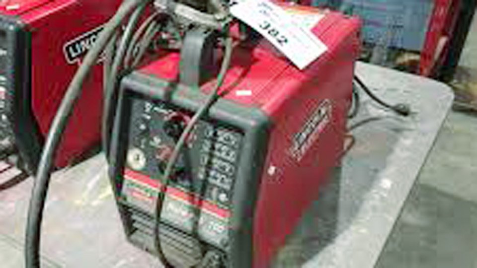 How to Use a Lincoln MIG Welder